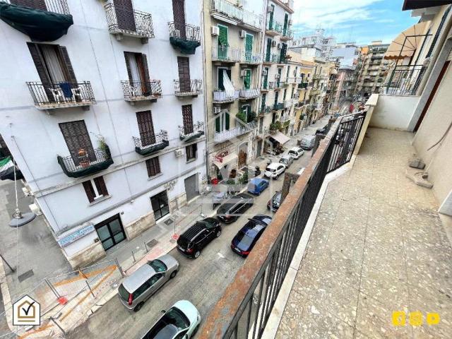 Appartamento in vendita a Bari BA