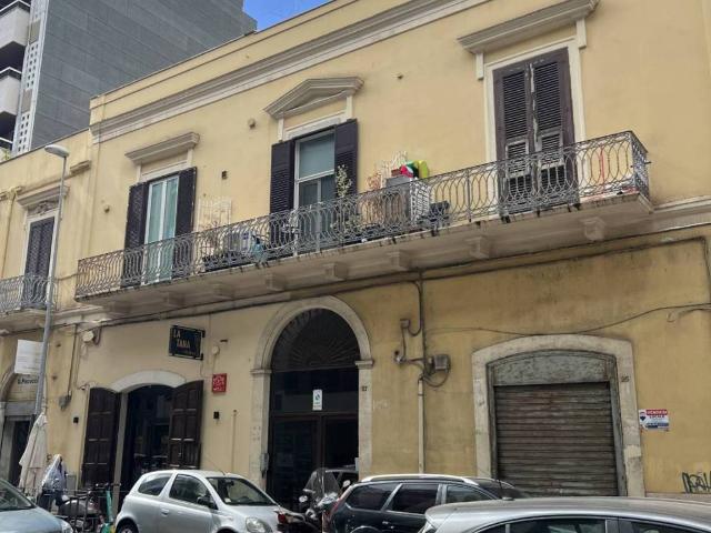 Appartamento in vendita a Bari BA