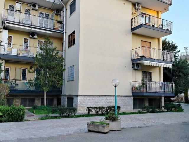Appartamento in vendita a Bari BA