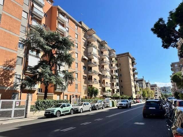 Appartamento in vendita a Bari BA