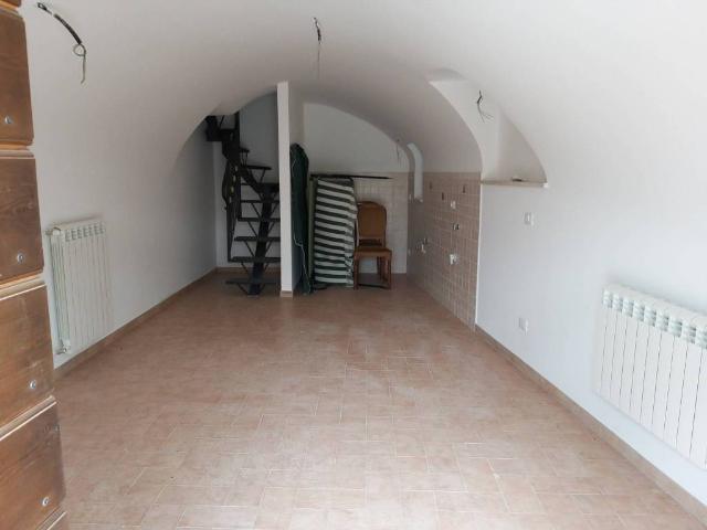 Appartamento in vendita a Barisciano AQ