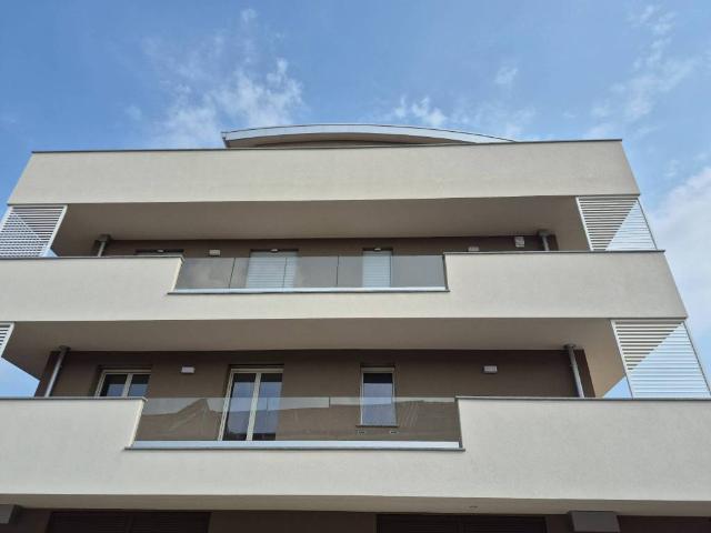Appartamento in vendita a Barlassina MB