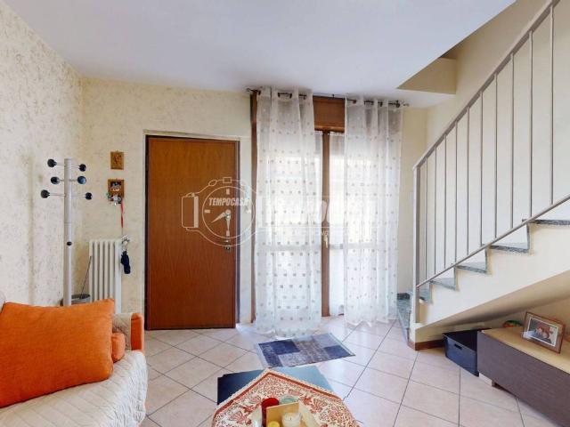 Appartamento in vendita a Barlassina MB