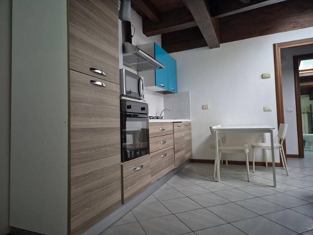 Appartamento in vendita a Barlassina MB