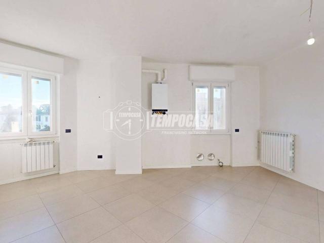 Appartamento in vendita a Barlassina MB