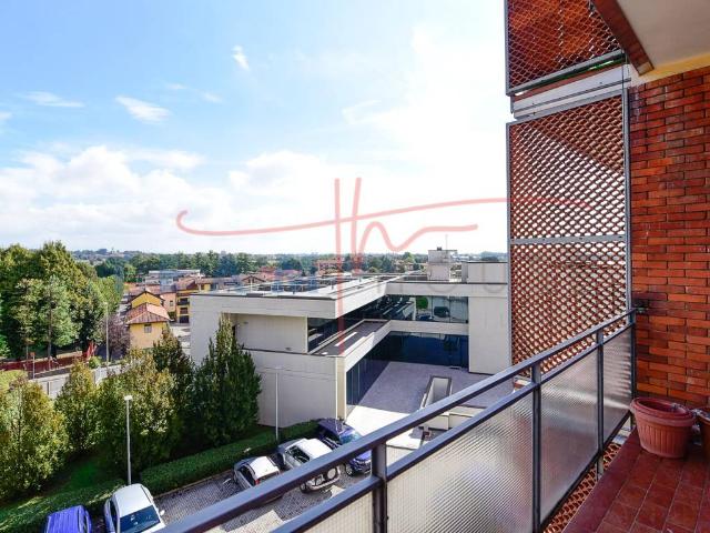 Appartamento in vendita a Barlassina MB