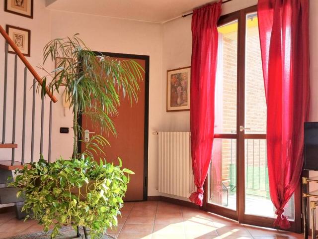Appartamento in vendita a Barzanò LC