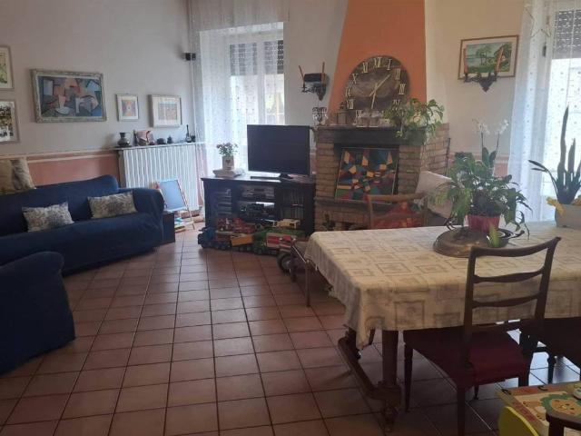 Appartamento in vendita a Barzanò LC