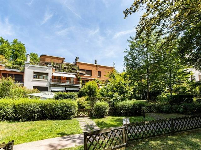 Appartamento in vendita a Barzanò LC