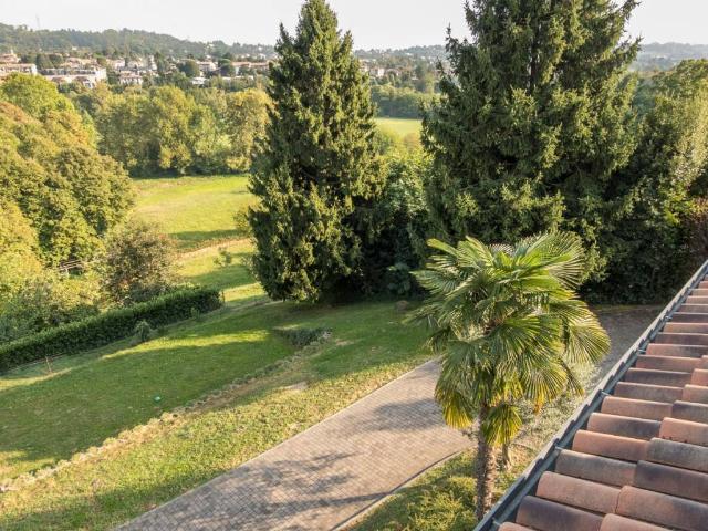 Appartamento in vendita a Barzanò LC
