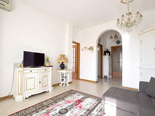 Appartamento in vendita a Bellusco MB