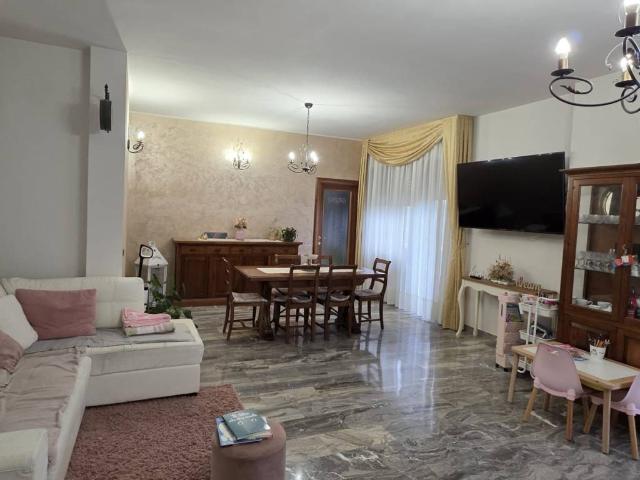 Appartamento in vendita a Bellante TE