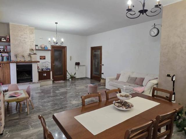 Appartamento in vendita a Bellante TE