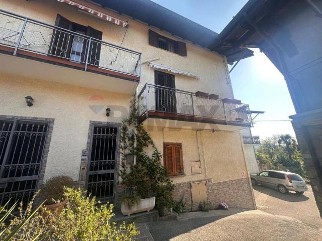 Appartamento in vendita a Besozzo VA