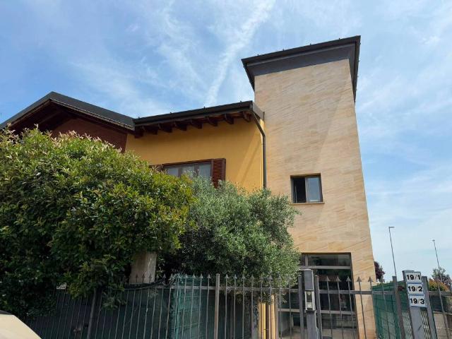 Appartamento in vendita a Besate MI