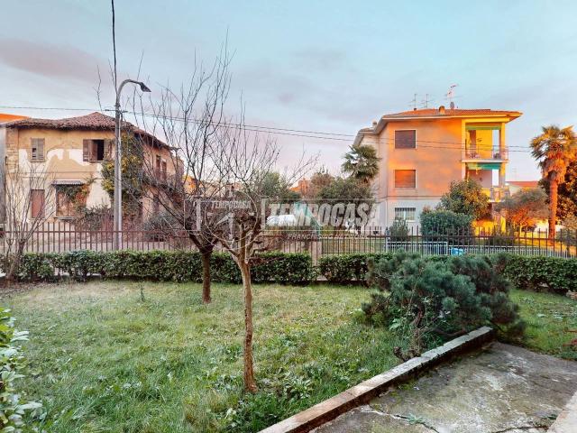 Appartamento in vendita a Besana In Brianza