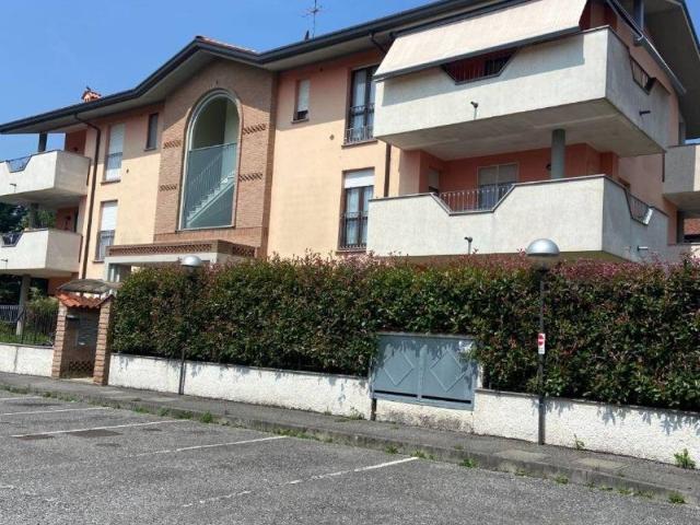 Appartamento in vendita a Bernareggio MB