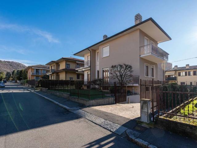 Villa in vendita a Bergamo BG