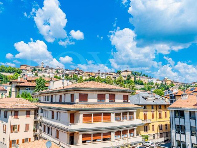 Appartamento in vendita a Bergamo BG