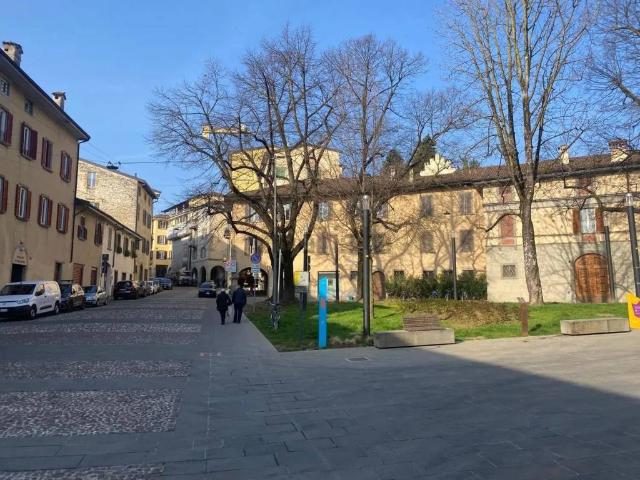 Appartamento in vendita a Bergamo BG