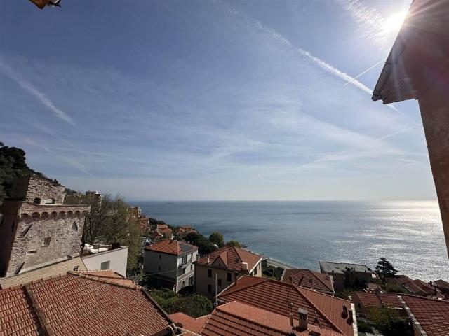 Appartamento in vendita a Bergeggi SV
