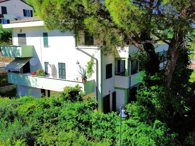 Appartamento in vendita a Bergeggi SV