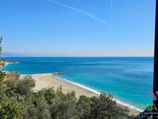 Appartamento in vendita a Bergeggi SV