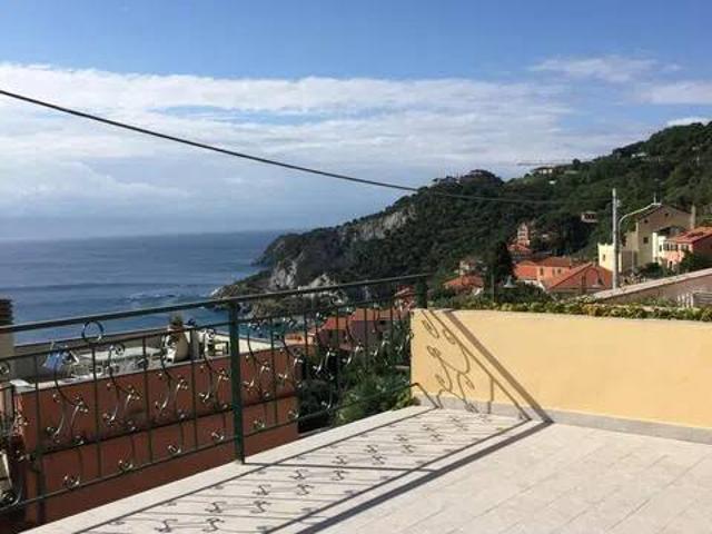 Appartamento in vendita a Bergeggi SV