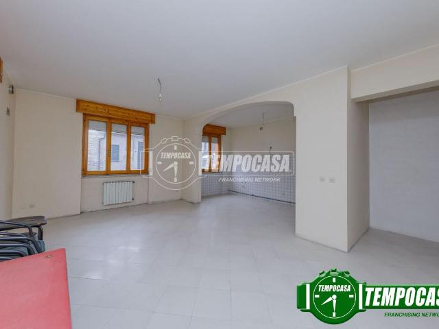 Appartamento in vendita a Bettola