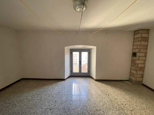 Appartamento in vendita a Bettola