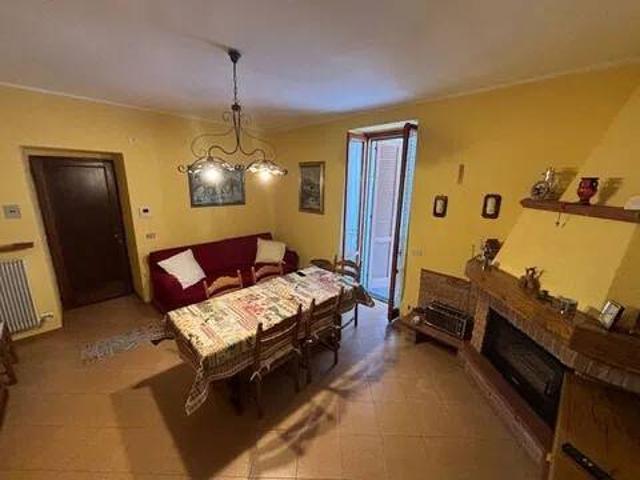Appartamento in vendita a Bettola PC