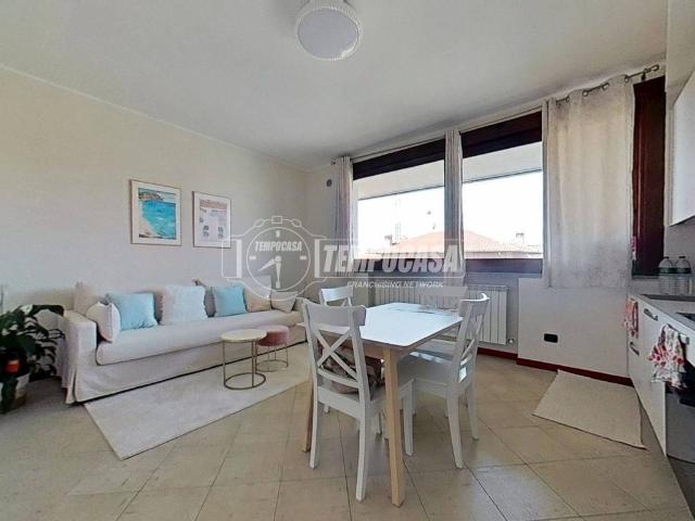 Appartamento in vendita a Biassono MB