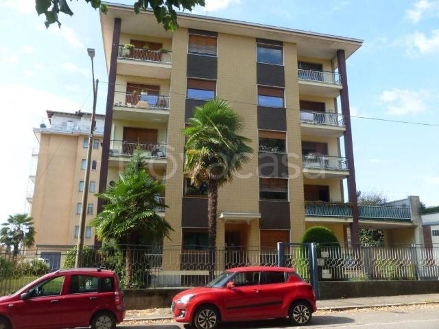 Appartamento in vendita a Biella via Edmondo De Amicis, 10, Chiavazza