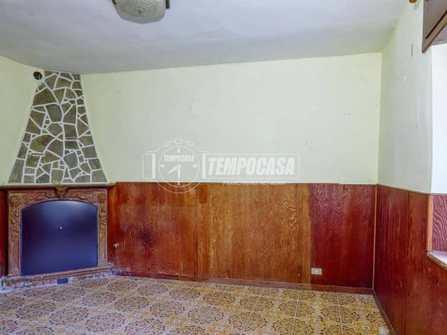 Appartamento in vendita a Bisuschio