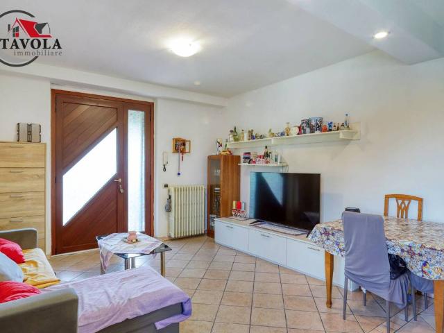 Appartamento in vendita a Bisuschio VA
