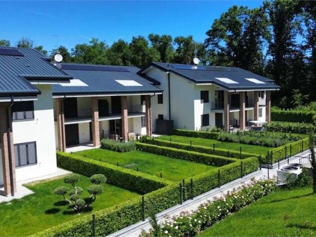 Appartamento in vendita a Bizzarone CO
