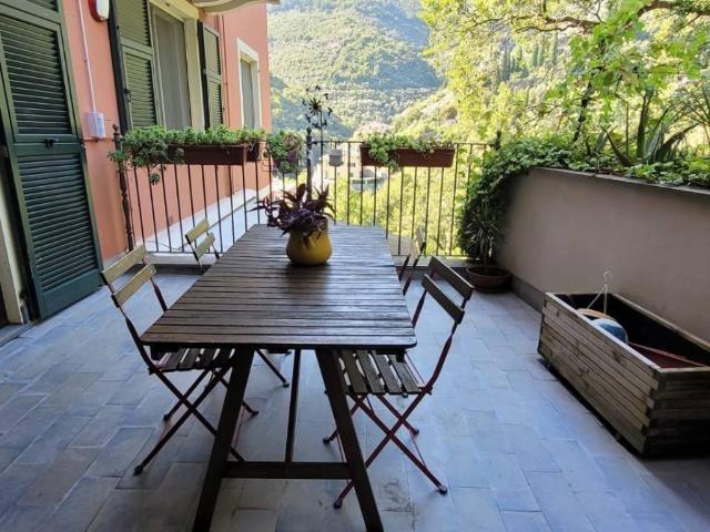 Appartamento in vendita a Bogliasco GE