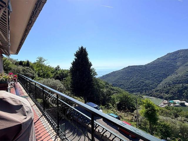 Appartamento in vendita a Bogliasco GE