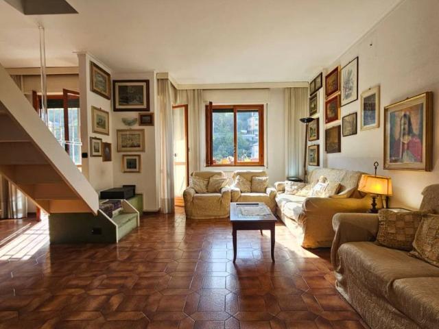 Appartamento in vendita a Bogliasco GE