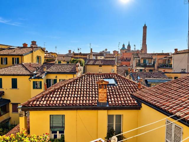 Appartamento in vendita a Bologna BO