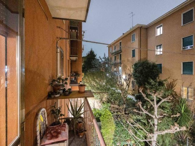 Appartamento in vendita a Bologna BO