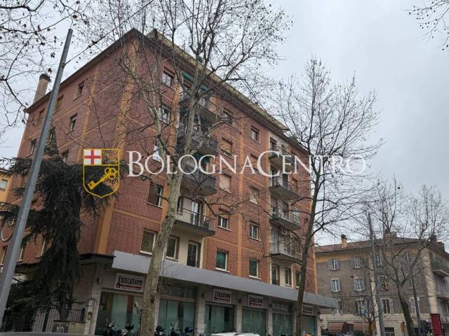Appartamento in vendita a Bologna BO