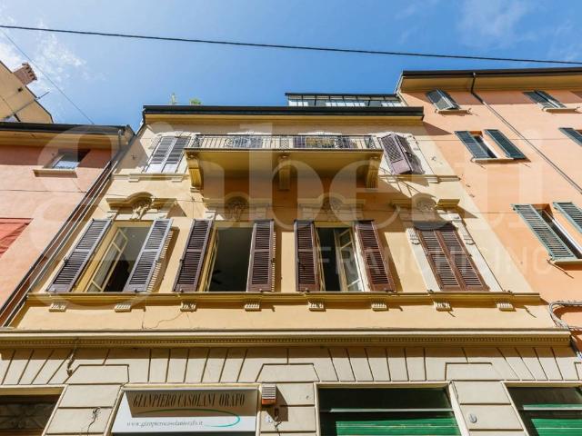 Appartamento in vendita a Bologna BO