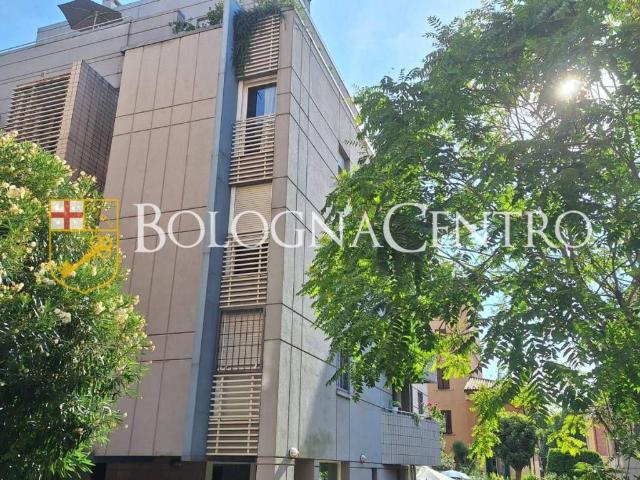 Appartamento in vendita a Bologna BO
