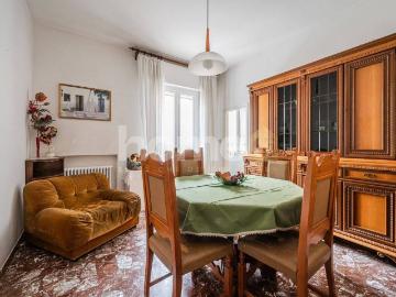 Appartamento in vendita a Bologna BO