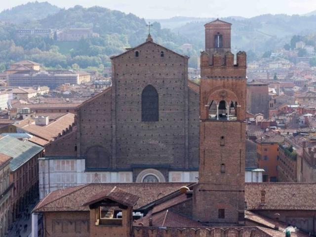 Appartamento in vendita a Bologna BO