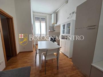 Appartamento in vendita a Bologna BO