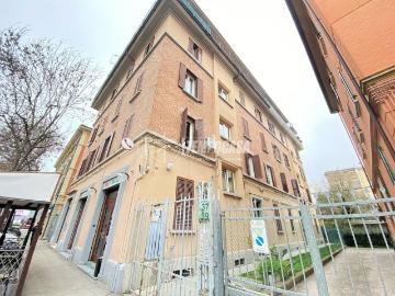 Appartamento in vendita a Bologna BO