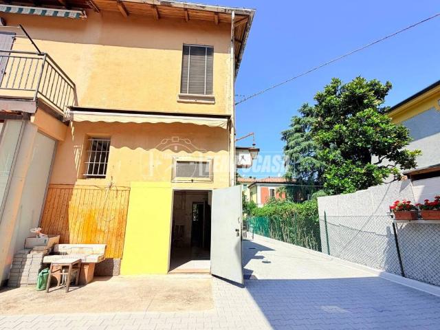 Appartamento in vendita a Bologna BO