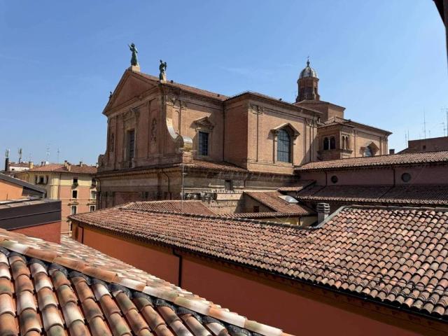 Appartamento in vendita a Bologna BO